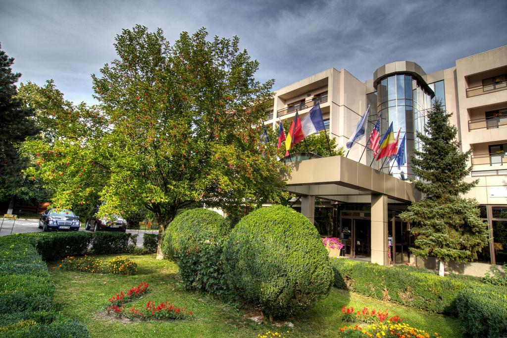 Hotel Dumbrava Bacău Exterior foto